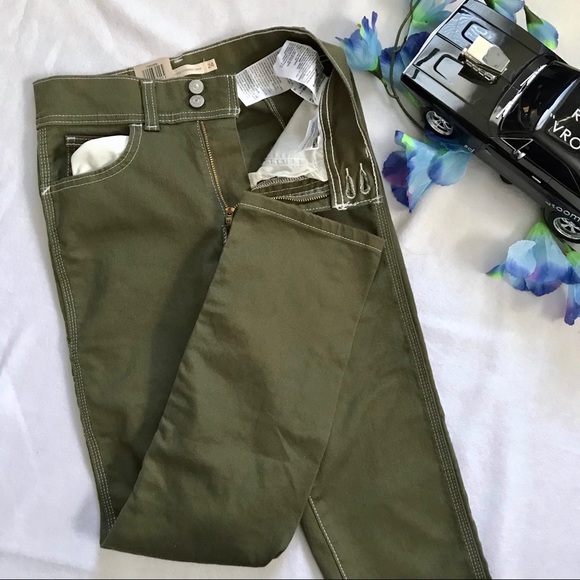 Levi's NWOT 724 High Rise Straight Crop Jeans Women Various - Picture 3 of 10